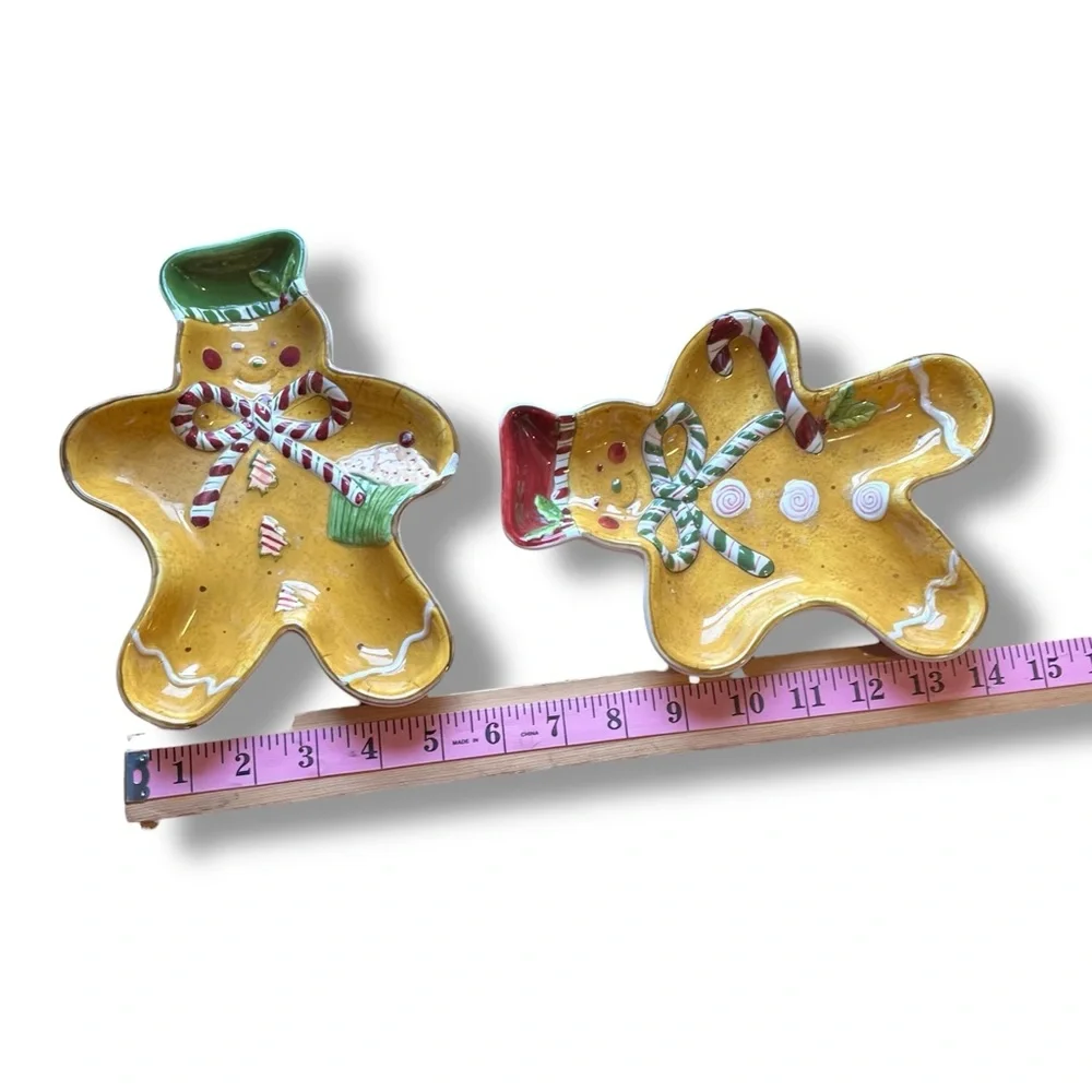 Holiday Treats Festive Gingerbread Man Candy Dishes